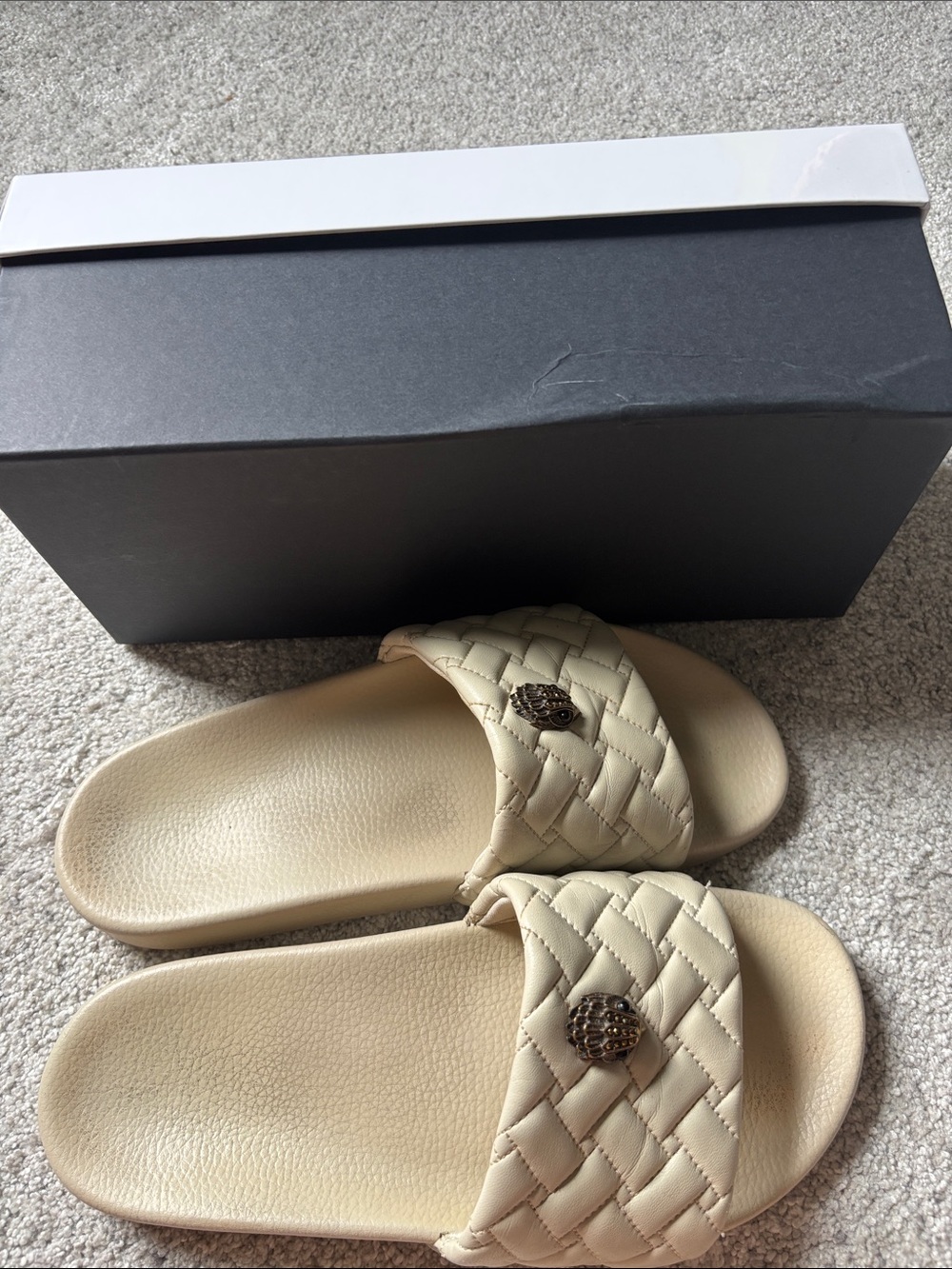 Kurt Geiger Quilted Meena Eagle Cream Slides, sz 10 - Picture 10 of 11
